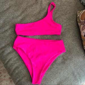 NWOT One shoulder hot pink bikini